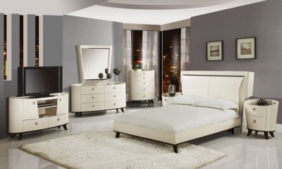 Angelica Bedroom in Beige & Black w/Platform Bed by Global
