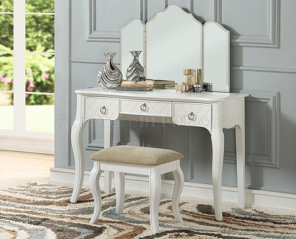 F4194 Vanity Set in White by Poundex