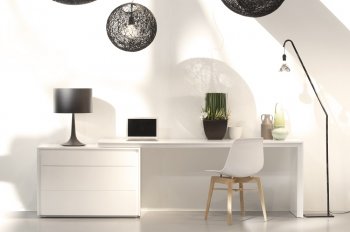 Trend Modern Office Desk in White by J&M [JMOD-Trend]