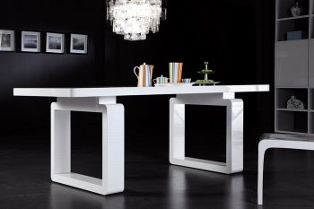 White Finish Modern Dining Table w/Elegant Legs [GRDS-A-17DT]