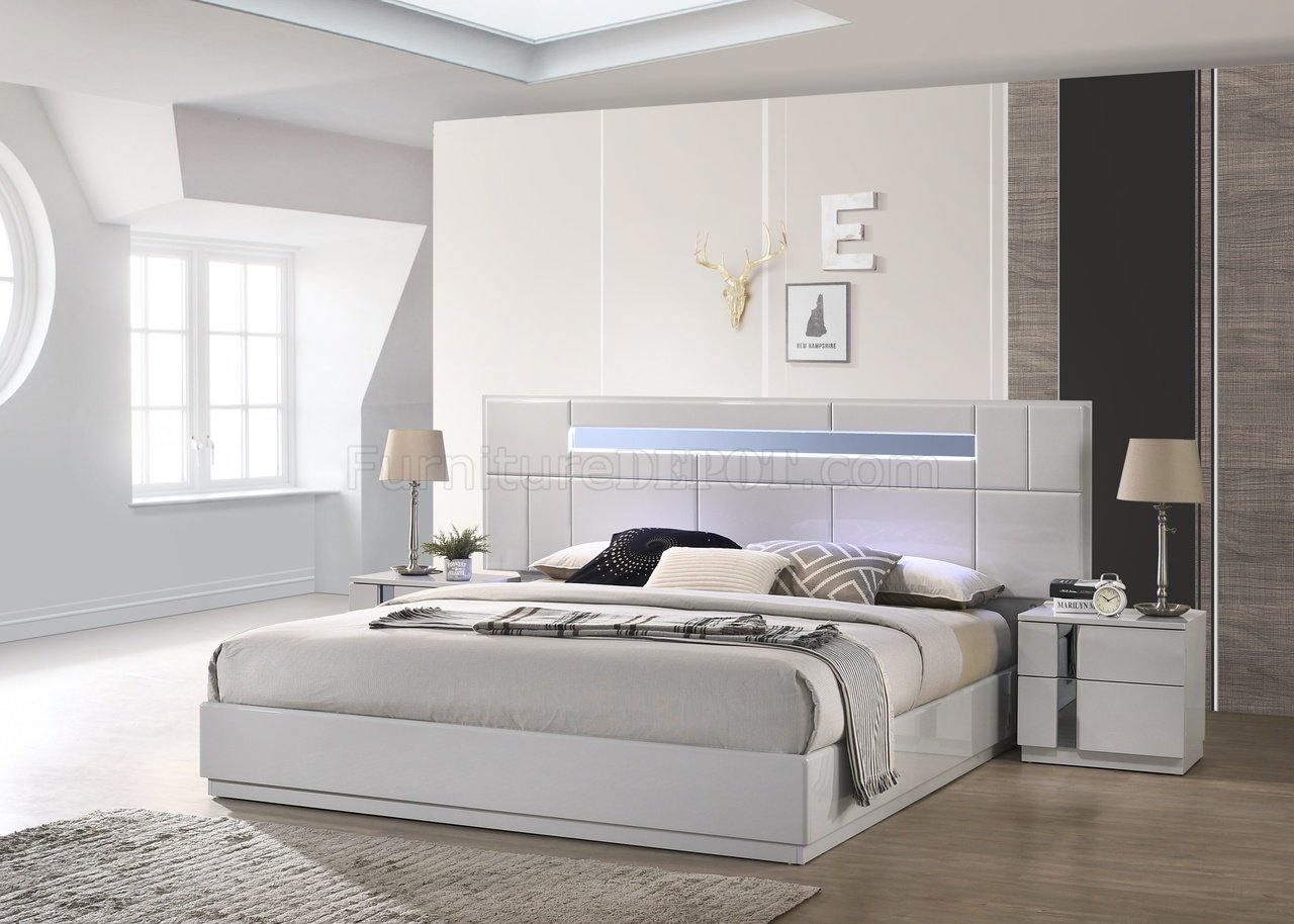 Palermo white lacquer platform deals bedroom set