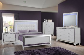 Valentino Bedroom Set 5Pc B9698W in White by NCFurniture [SFNCBS-B9698W-Valentino White]