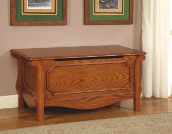 Oak Finish Elegant Contemporary Cedar Chest [CRC-520-900010]