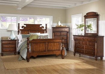 Chestnut Finish Traditional Post Bed w/Optional Case Goods [LFBS-206-BR]