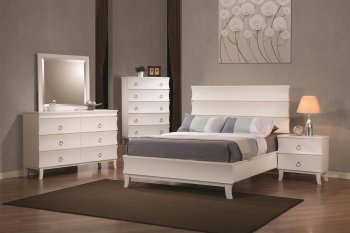 Coaster White Finish Holland Modern Bedroom w/Optional Casegoods [CRBS-202291 Holland]