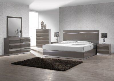 Delhi 5Pc Bedroom Set in Gloss Grey by Chintaly w/Options