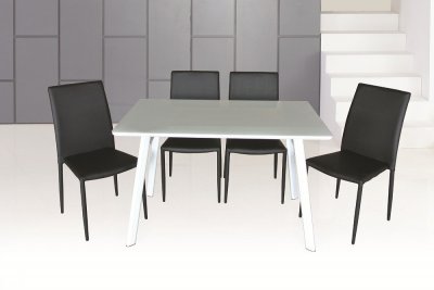 B24 Dining Room Set 5Pc in White by J&M w/DC13 Black Chairs