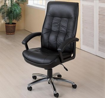 Black Leather Executive Chair w/Gas Lift And Aluminum Base